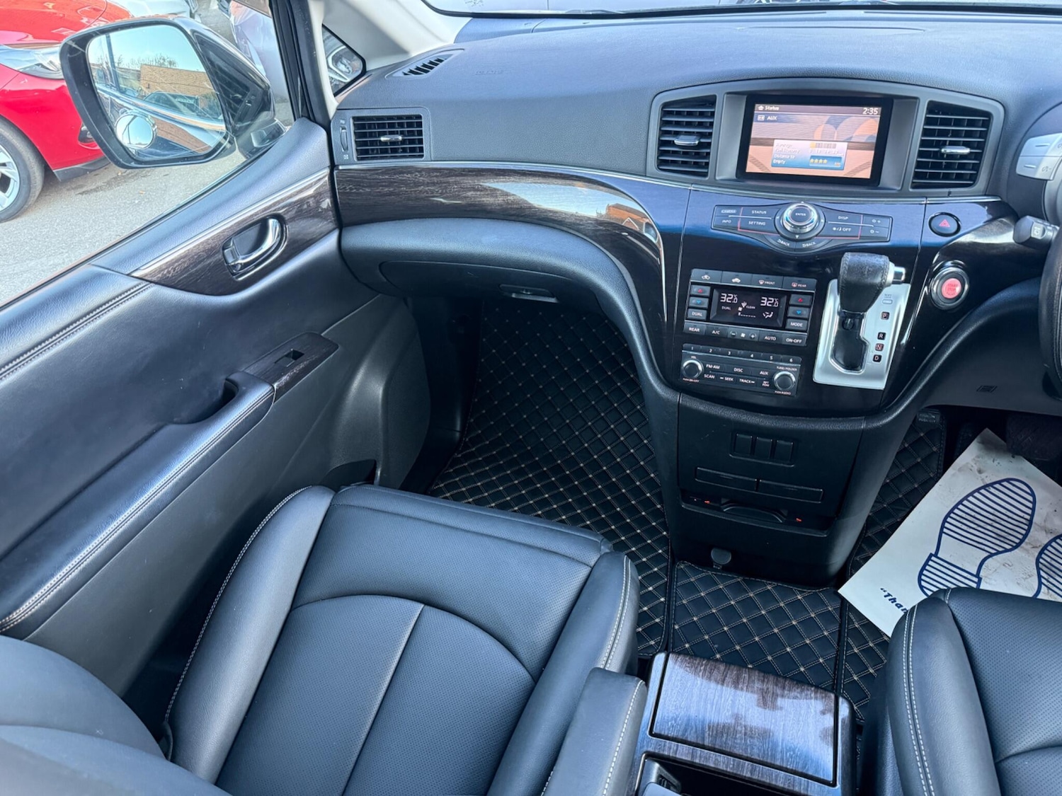 Used Nissan Elgrand 2025 for sale - 76728569: Photo 17