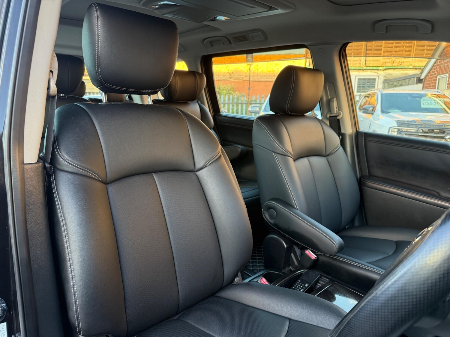 Used Nissan Elgrand 2025 for sale - 76728569: Photo 20