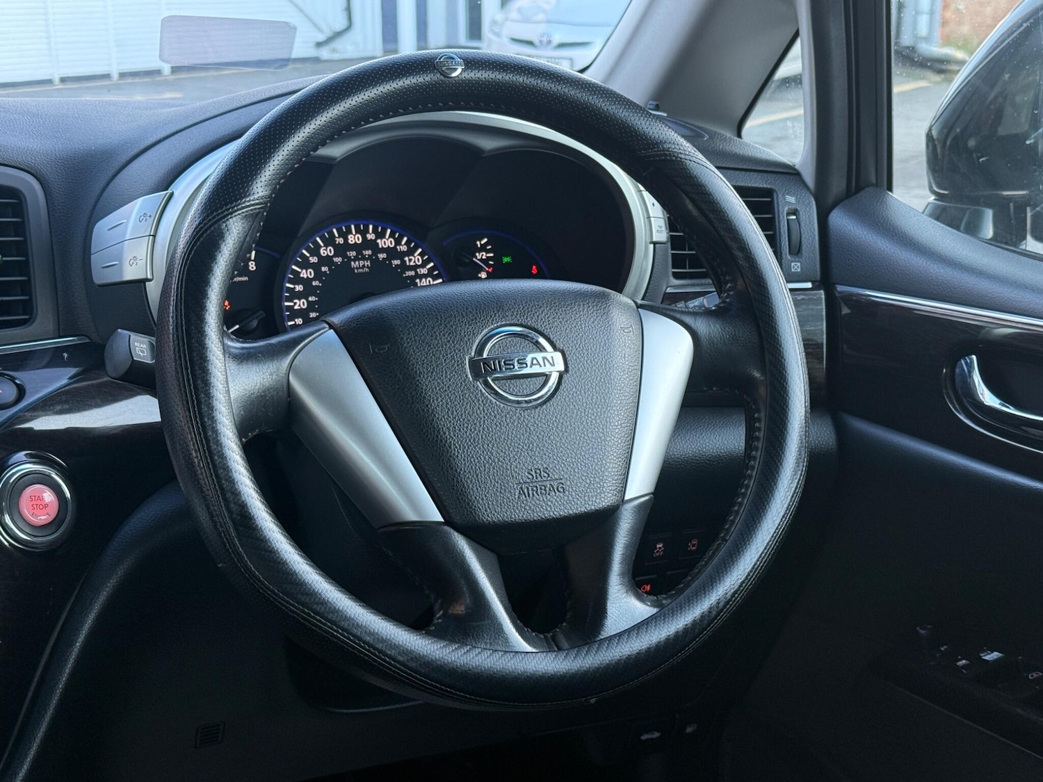 Used Nissan Elgrand 2025 for sale - 76728569: Photo 37