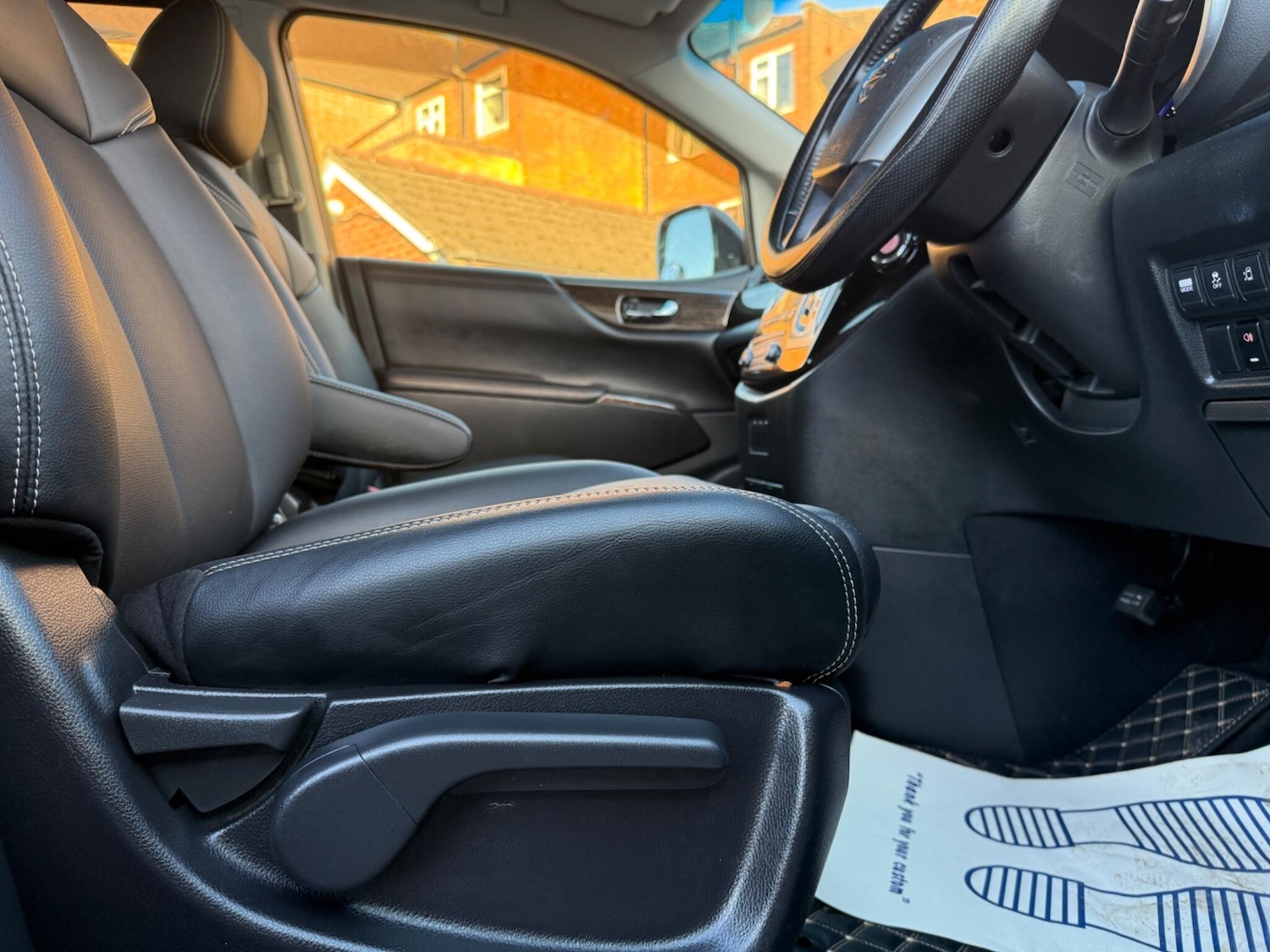 Used Nissan Elgrand 2025 for sale - 76728569: Photo 43