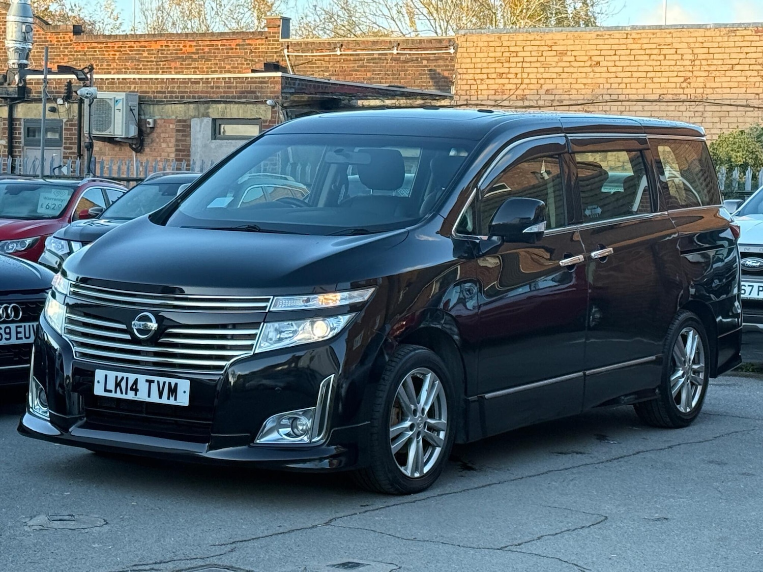 Used Nissan Elgrand 2025 for sale - 76728569: Photo 7