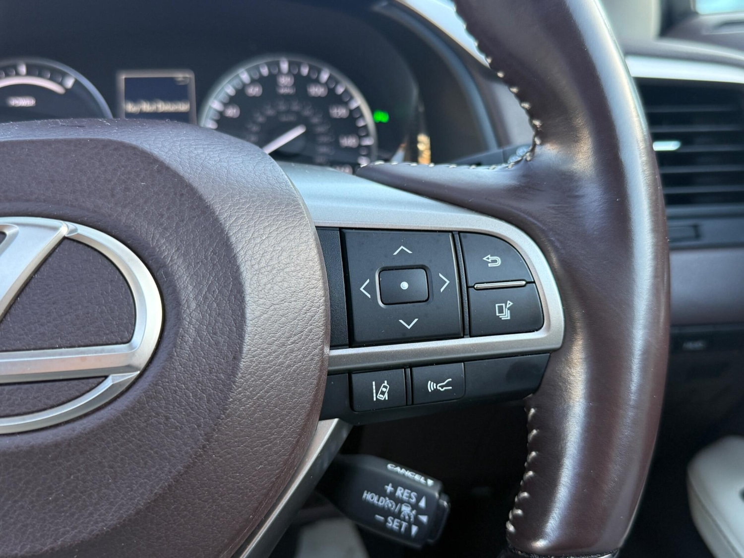 Used Lexus RX L 2018 for sale - 76781379: Photo 33