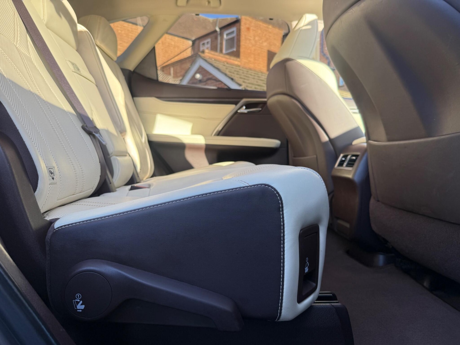 Used Lexus RX L 2018 for sale - 76781379: Photo 64