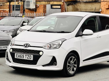 Used Hyundai i10 2019 for sale - 76201337: Photo