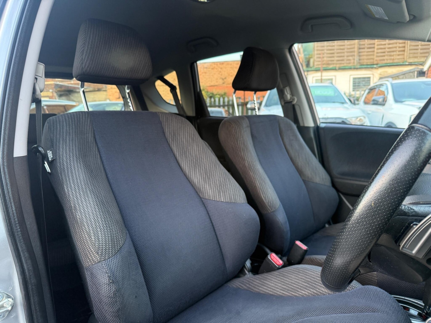 Used Honda Jazz 2014 for sale - 76801055: Photo 26