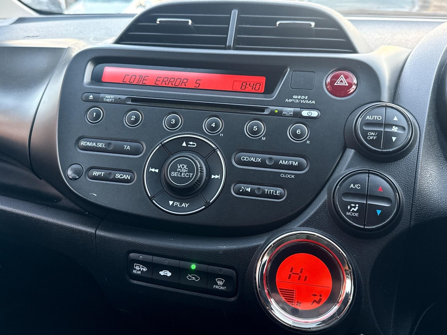 Used Honda Jazz 2014 for sale - 76801055: Photo 43