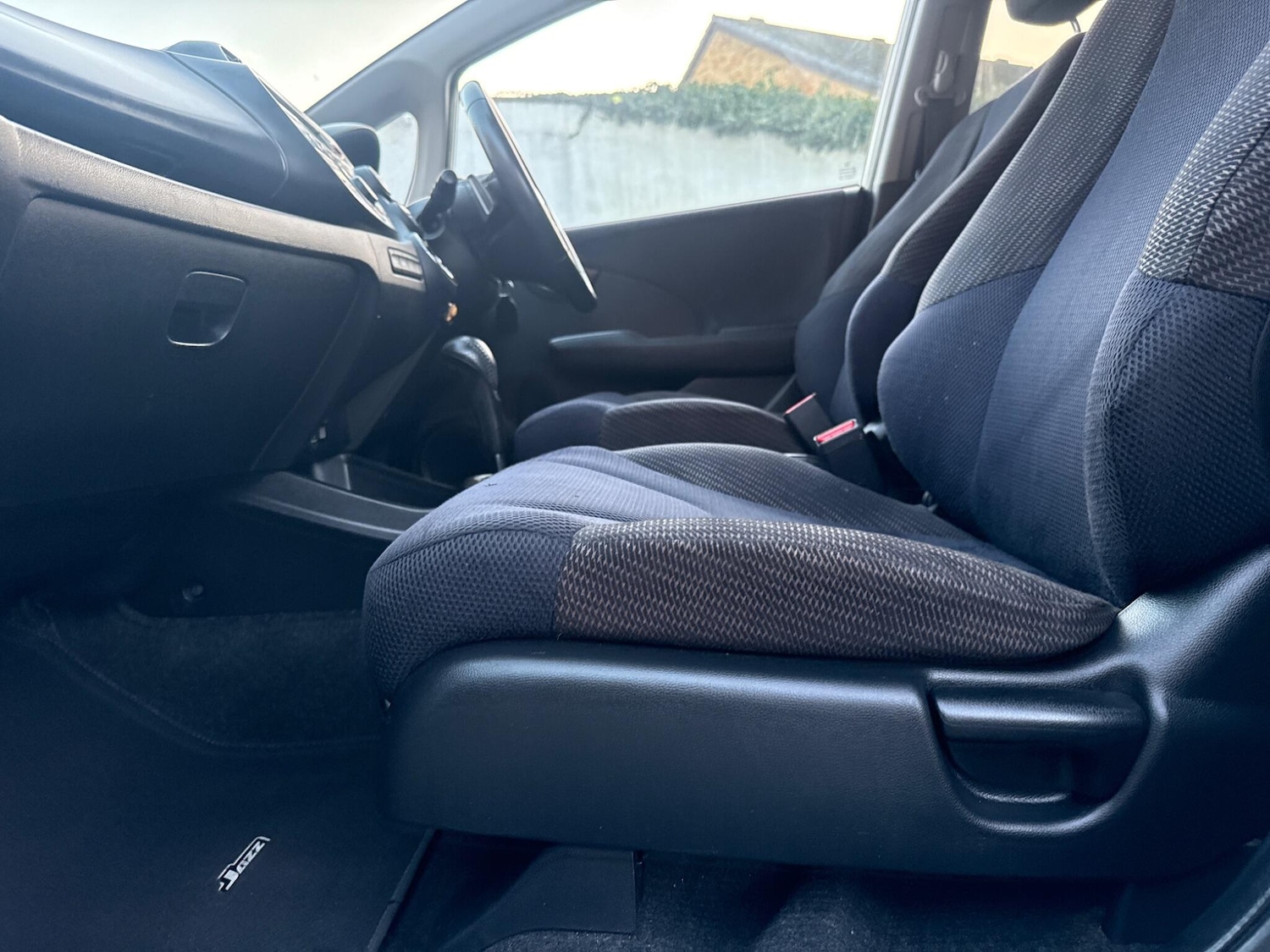 Used Honda Jazz 2014 for sale - 76801055: Photo 46