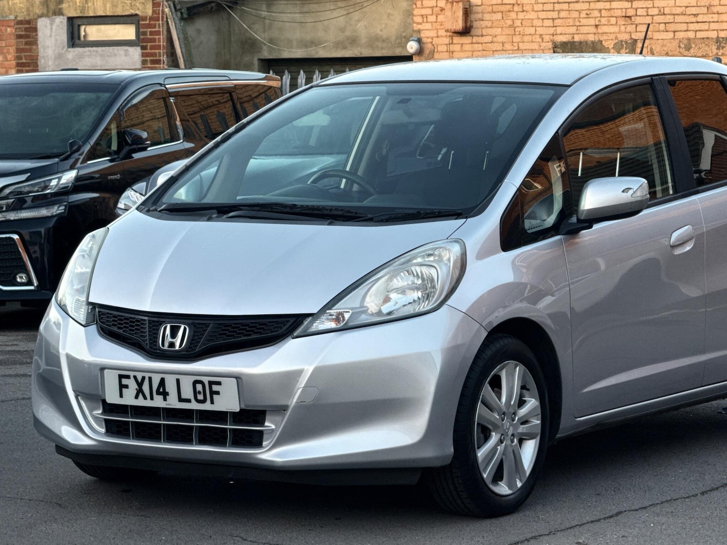Used Honda Jazz 2014 for sale - 76801055: Photo 5