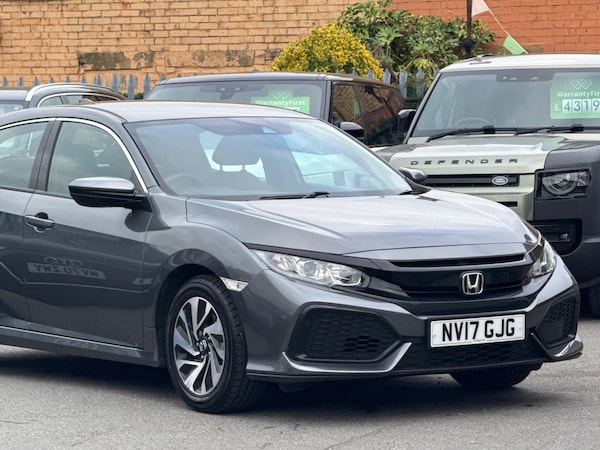 Used Honda Civic 2017 for sale - 76084990: Photo 2