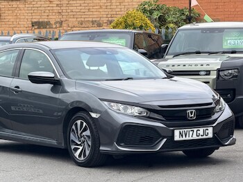 Used Honda Civic 2017 for sale - 76084990: Photo 2