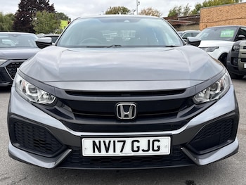 Used Honda Civic 2017 for sale - 76084990: Photo 3