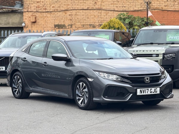 Used Honda Civic 2017 for sale - 76084990: Photo 7