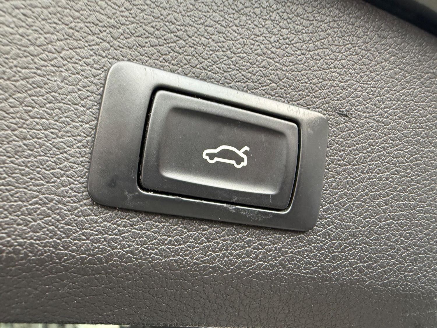 Used Audi Q7 2014 for sale - 76527844: Photo 30