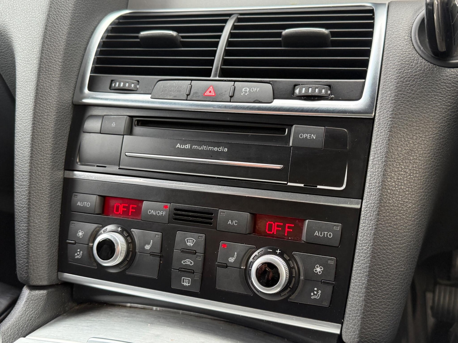 Used Audi Q7 2014 for sale - 76527844: Photo 33