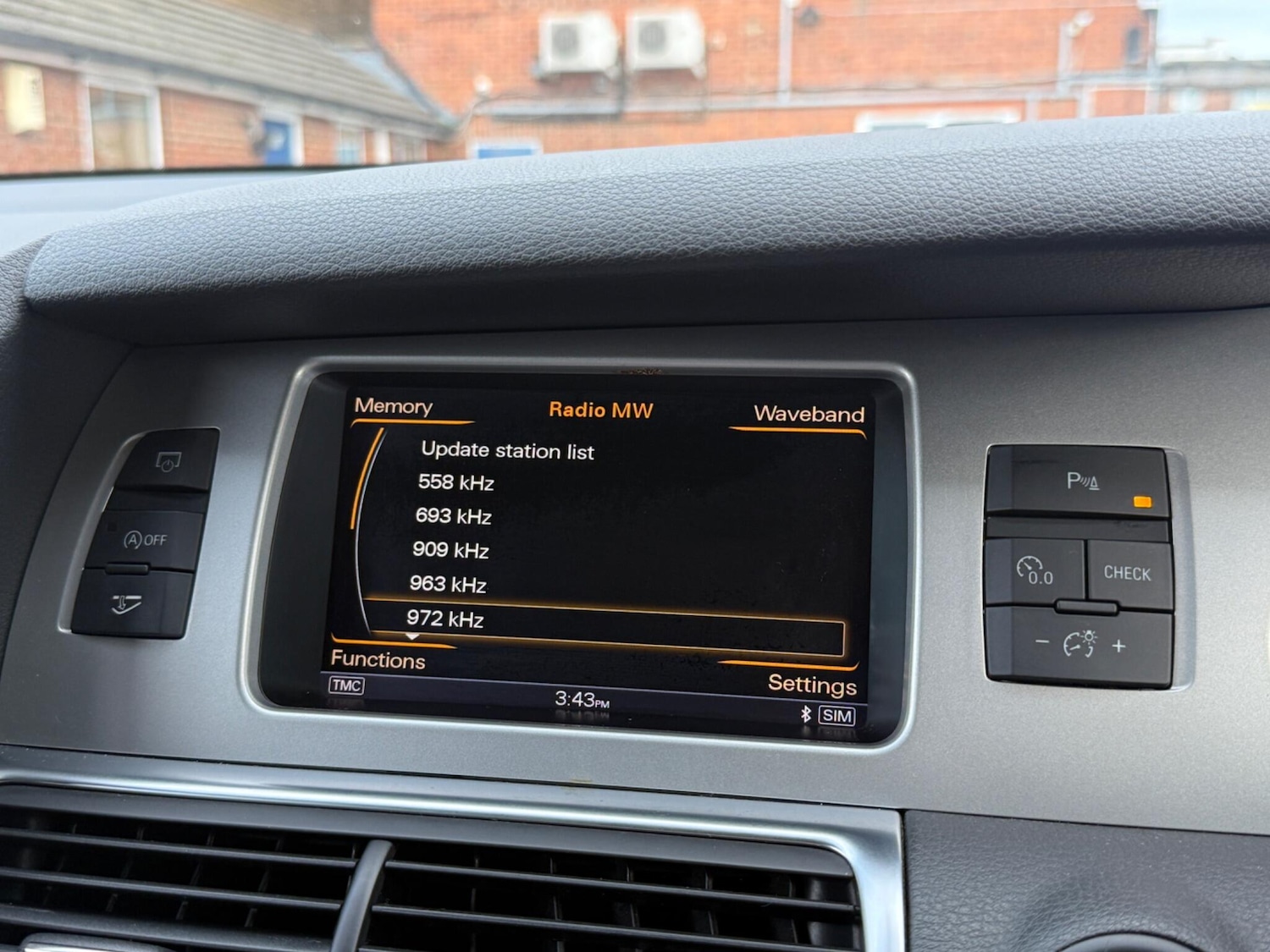 Used Audi Q7 2014 for sale - 76527844: Photo 34