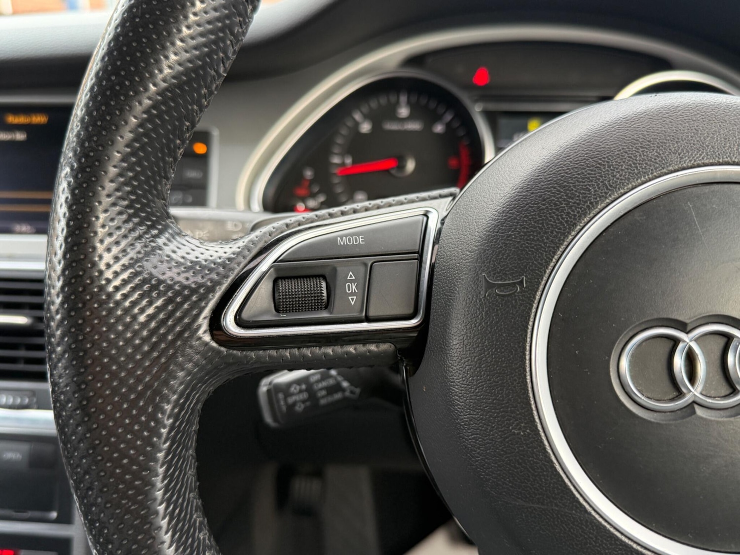 Used Audi Q7 2014 for sale - 76527844: Photo 54