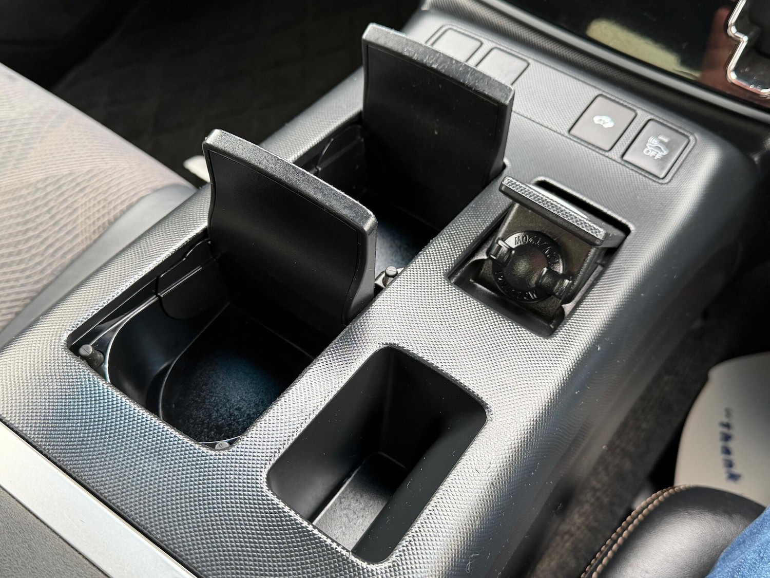 Used Toyota Estima 2025 for sale - 76633615: Photo 12