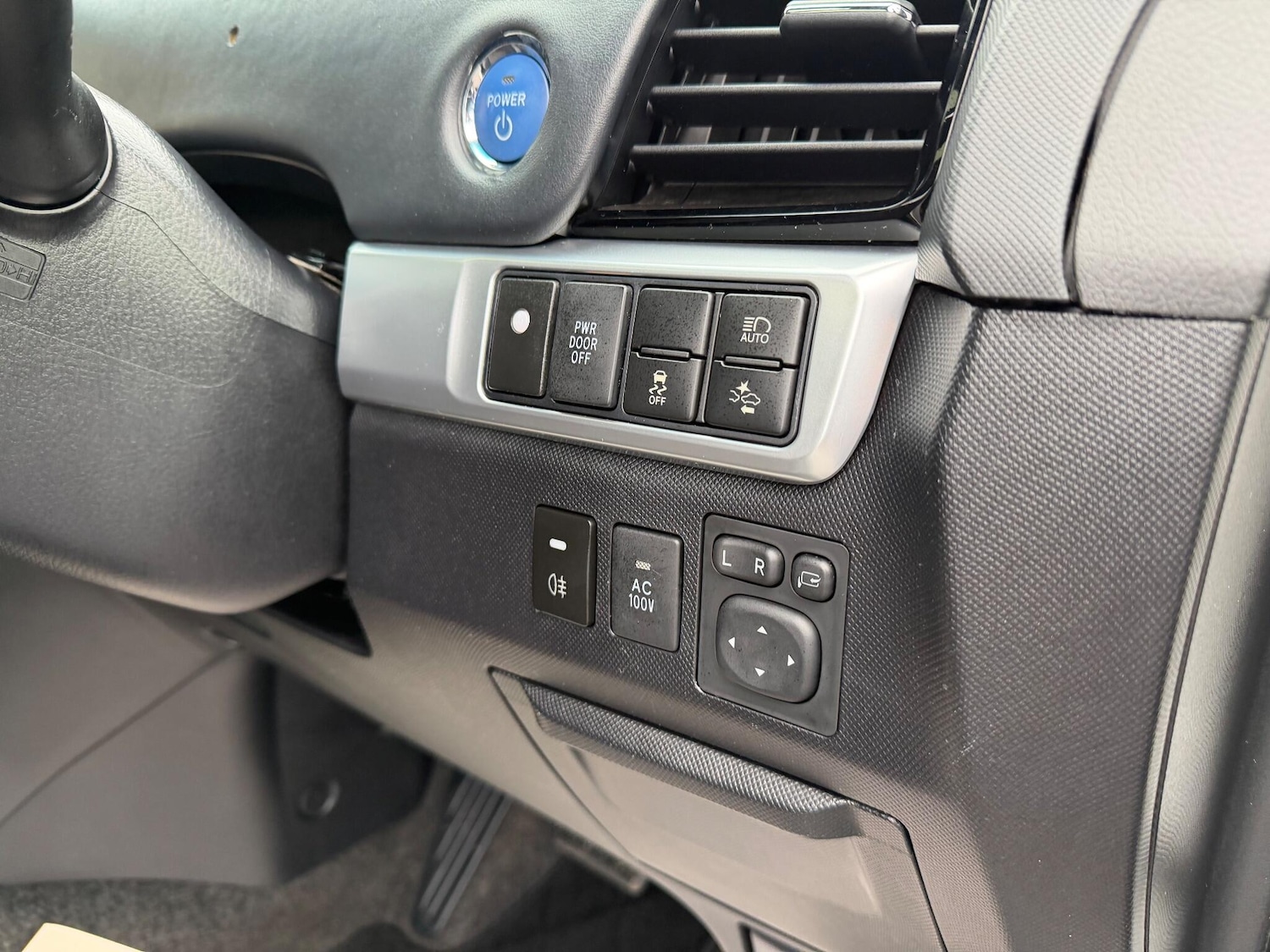 Used Toyota Estima 2025 for sale - 76633615: Photo 29