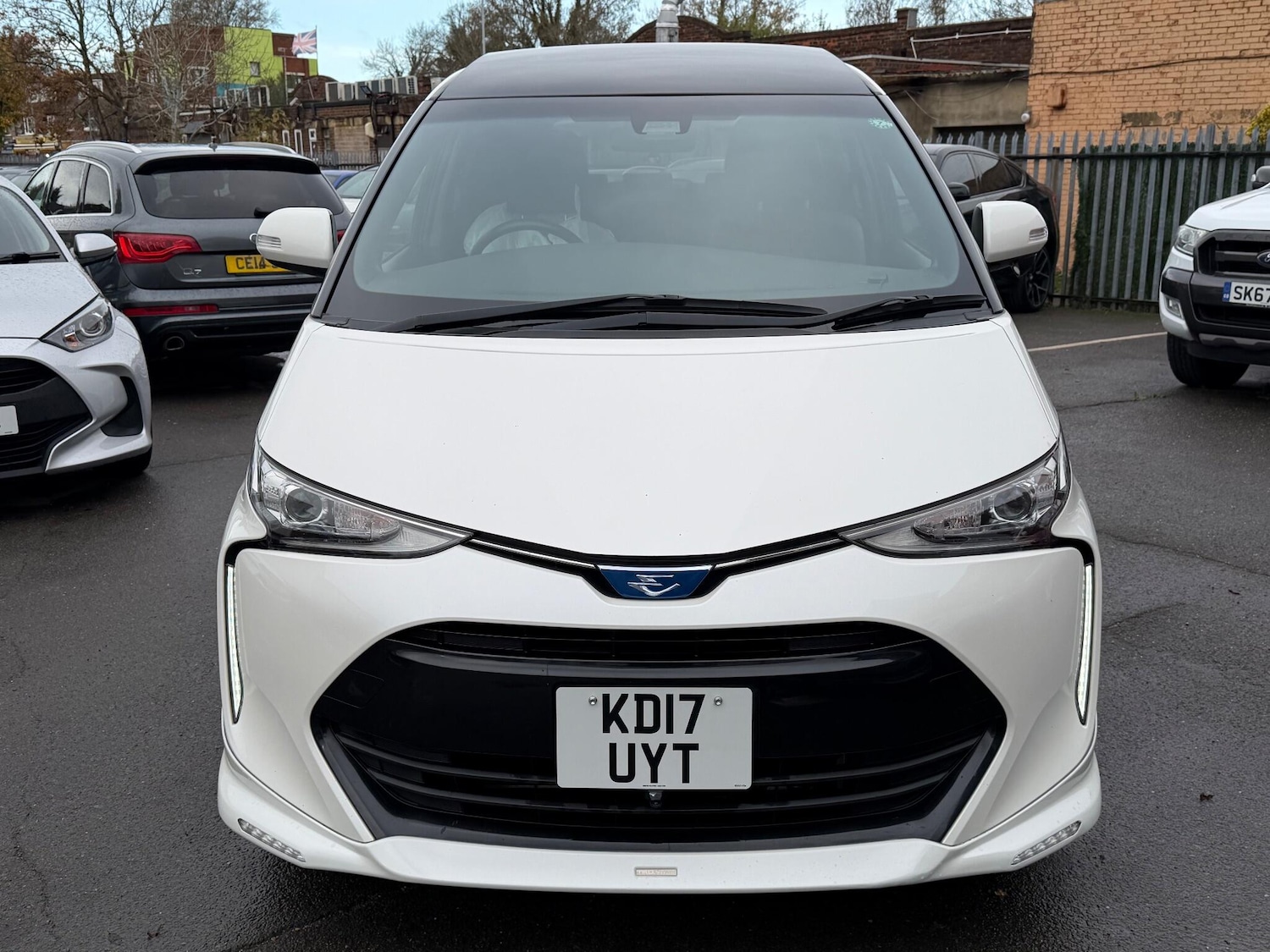 Used Toyota Estima 2025 for sale - 76633615: Photo 7