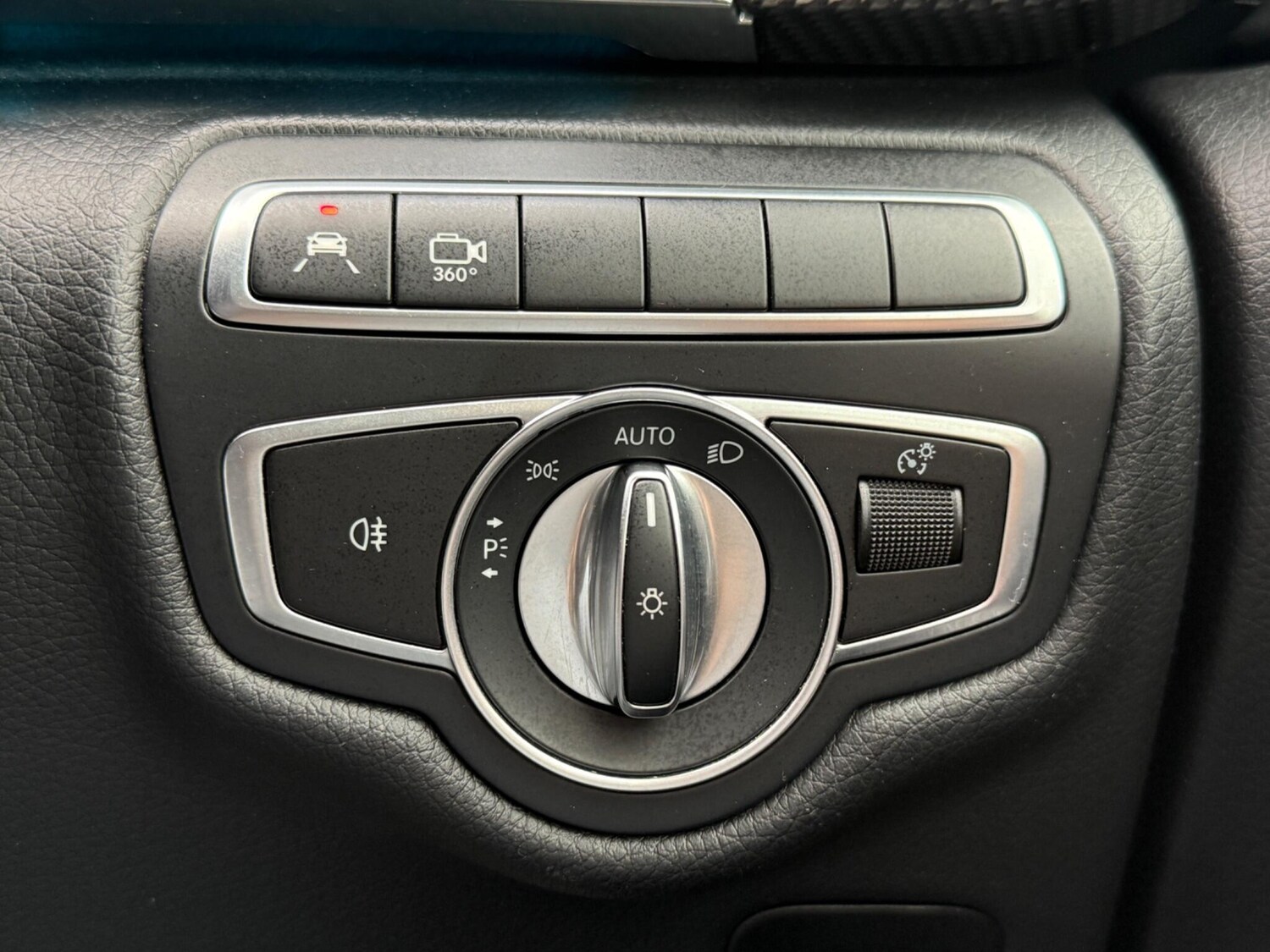 Used Mercedes-Benz V-Class for sale - 77484198: Photo 27