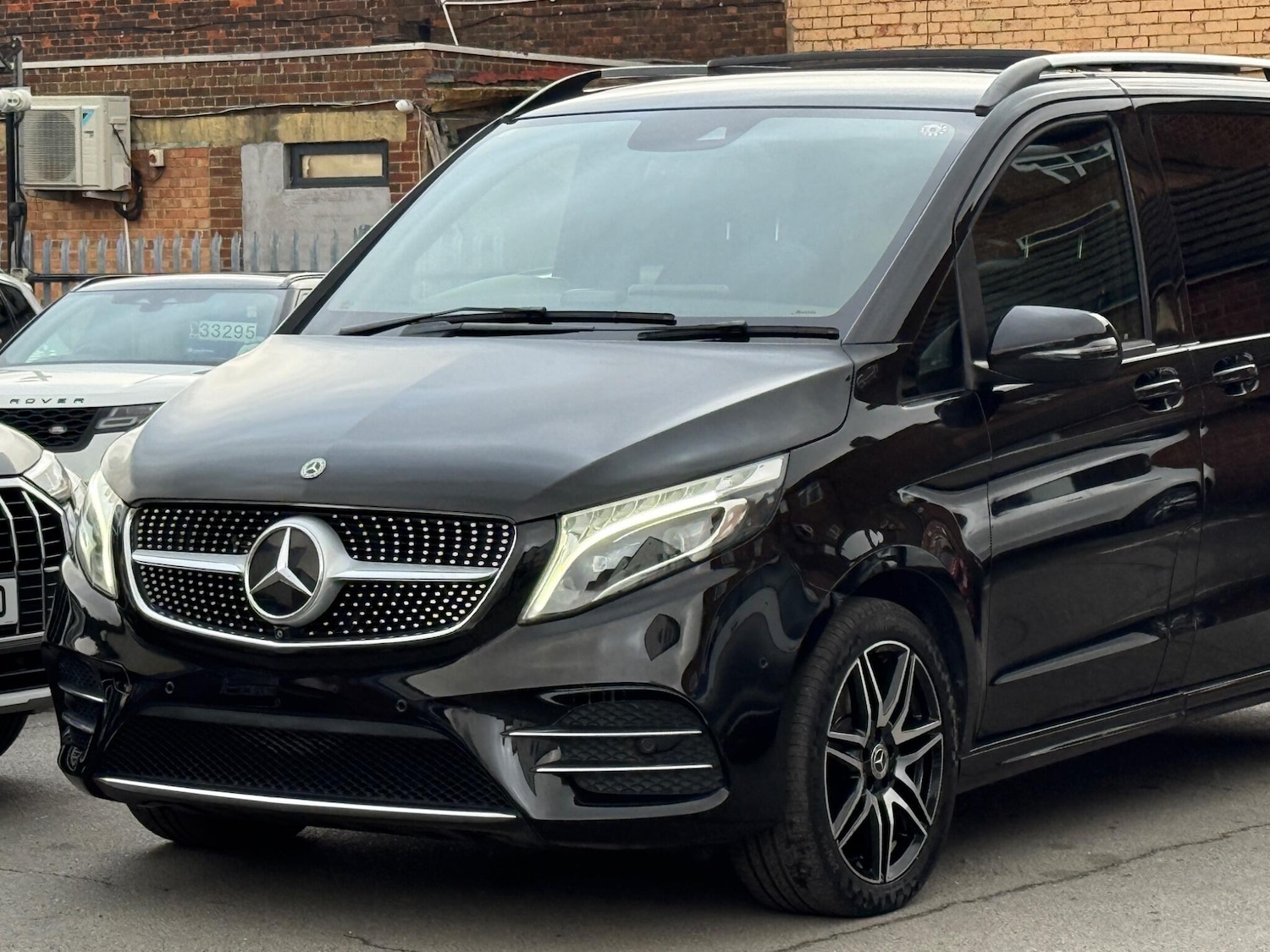 Used Mercedes-Benz V-Class for sale - 77484198: Photo 3