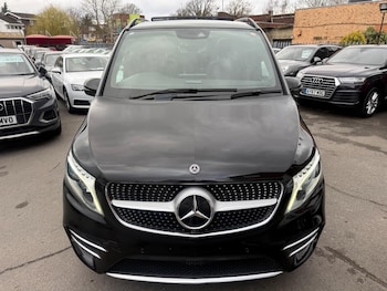Used Mercedes-Benz V-Class 2020 for sale - 77484198: Photo