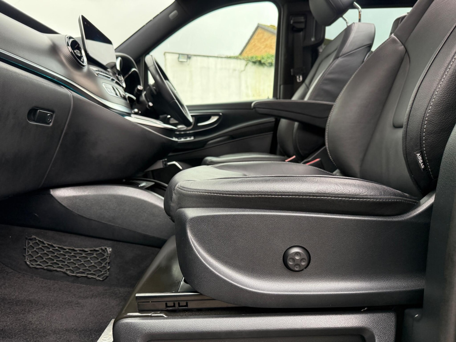 Used Mercedes-Benz V-Class for sale - 77484198: Photo 52