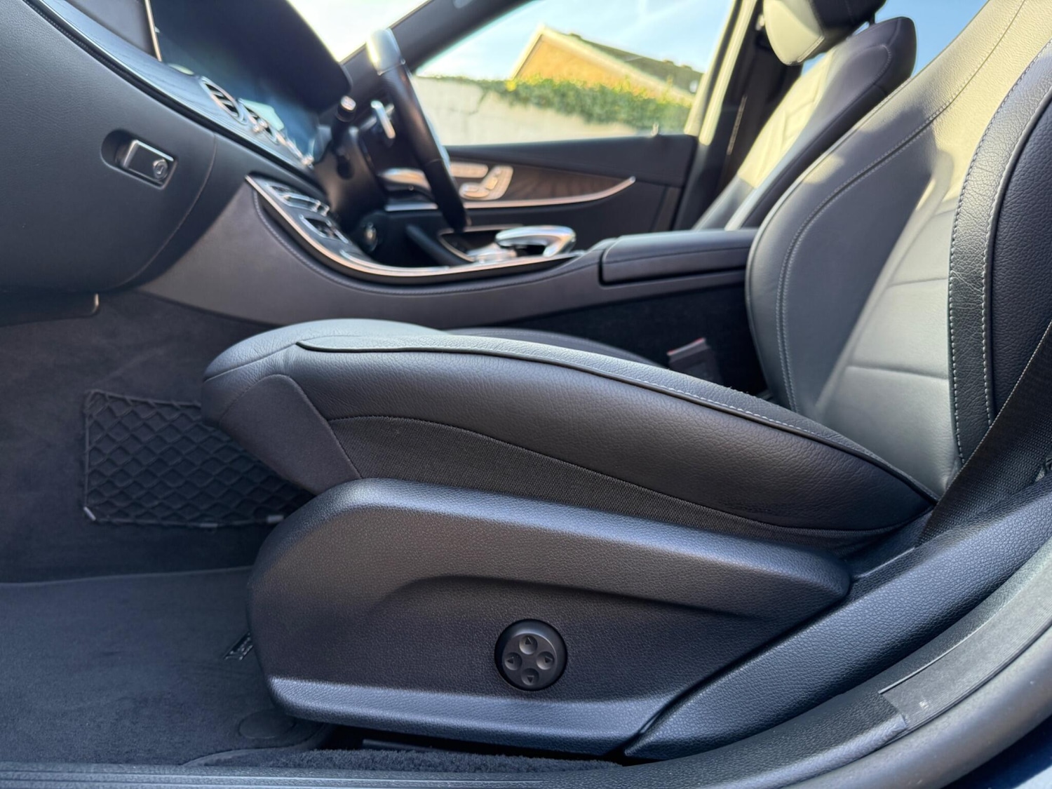 Used Mercedes-Benz E Class 2019 for sale - 76592092: Photo 49