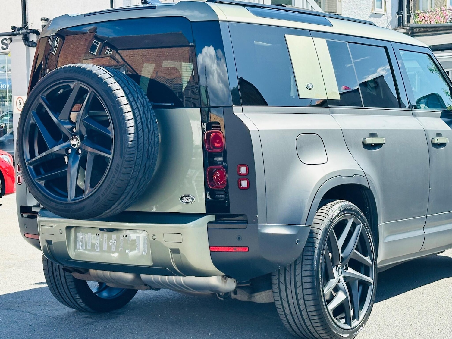 Used Land Rover Defender 110 for sale - 75838148: Photo 10