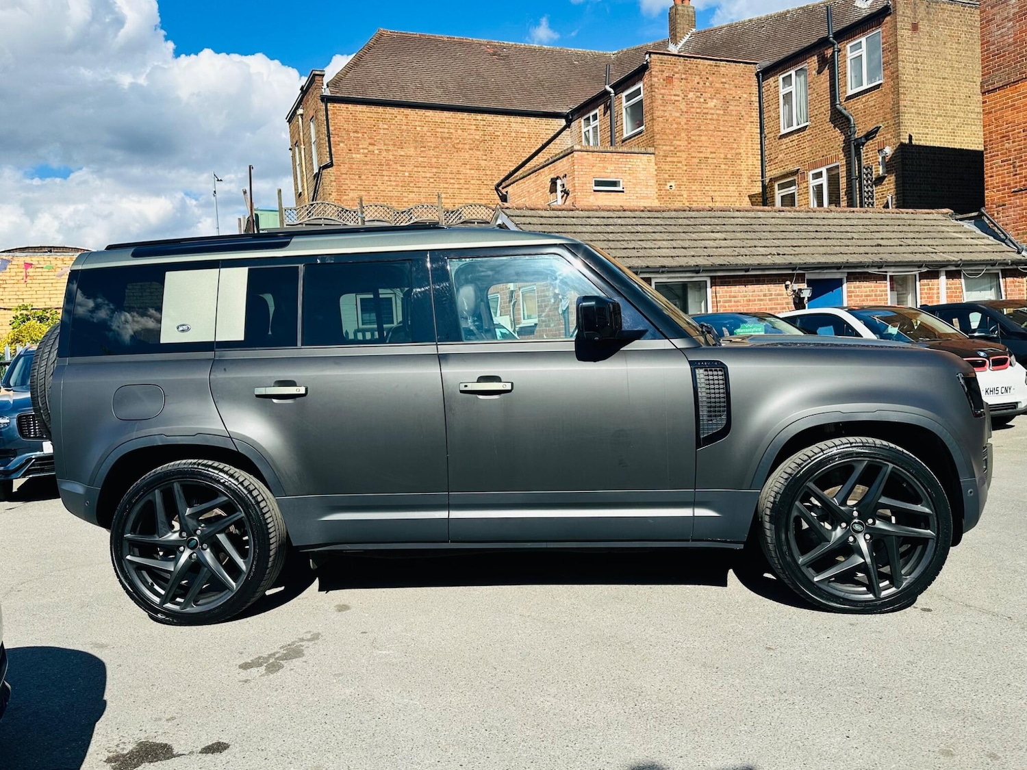 Used Land Rover Defender 110 for sale - 75838148: Photo 11