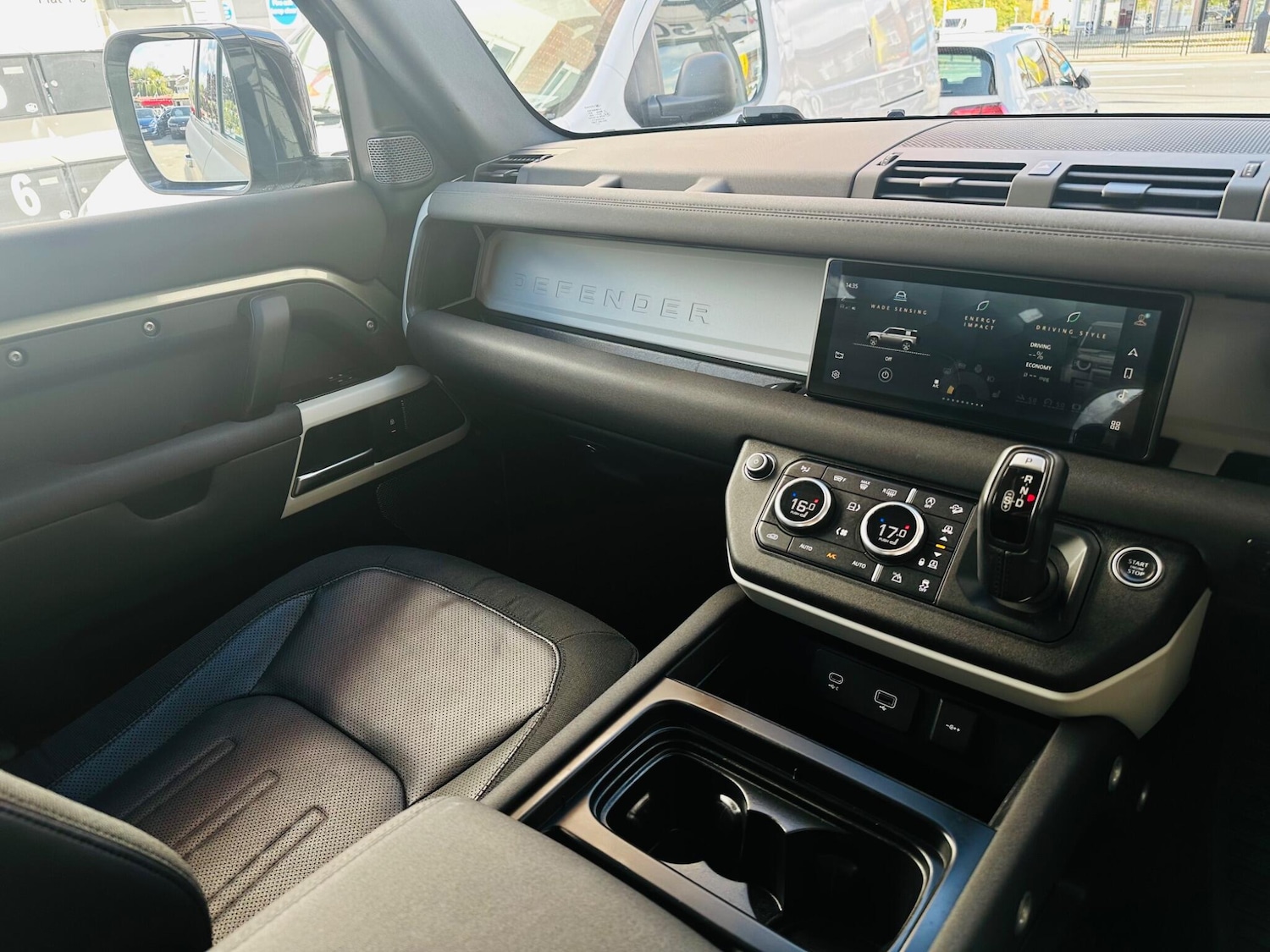 Used Land Rover Defender 110 for sale - 75838148: Photo 13