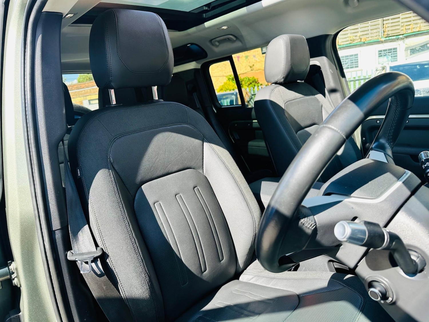 Used Land Rover Defender 110 for sale - 75838148: Photo 21