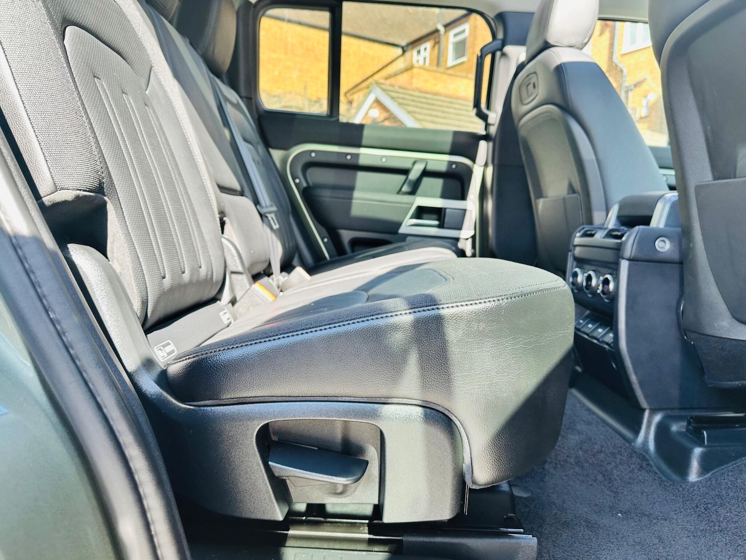 Used Land Rover Defender 110 for sale - 75838148: Photo 24