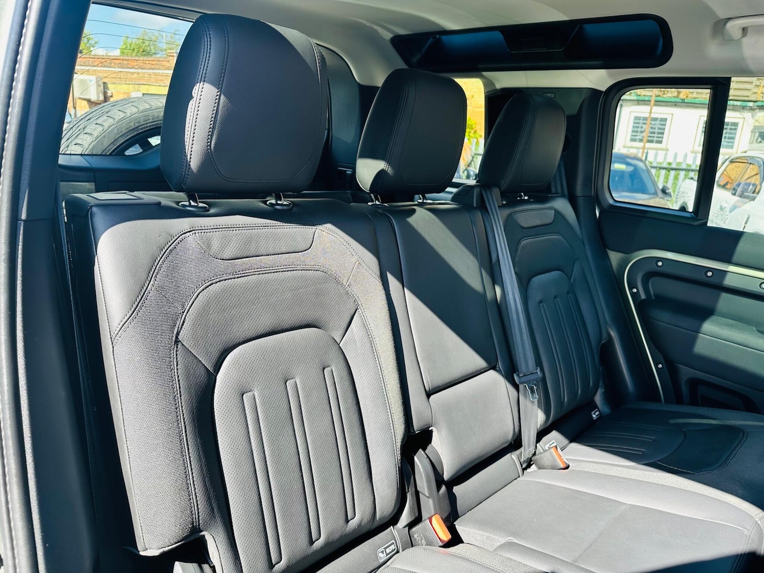 Used Land Rover Defender 110 for sale - 75838148: Photo 25