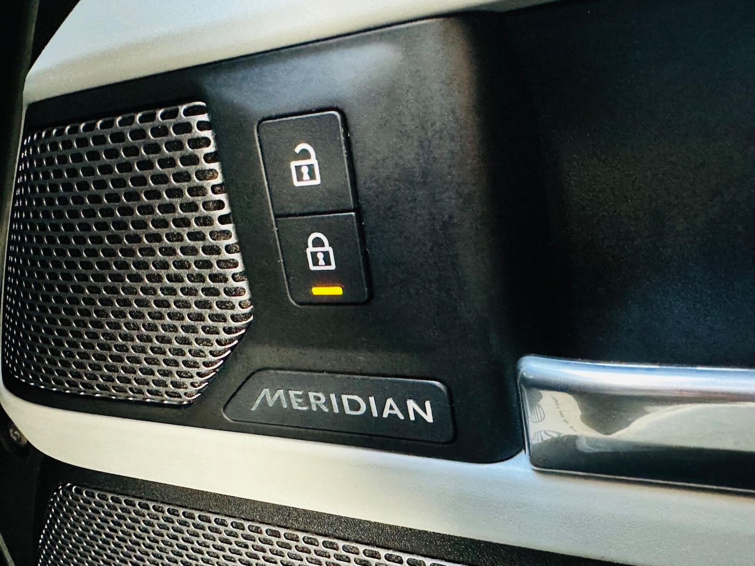 Used Land Rover Defender 110 for sale - 75838148: Photo 30