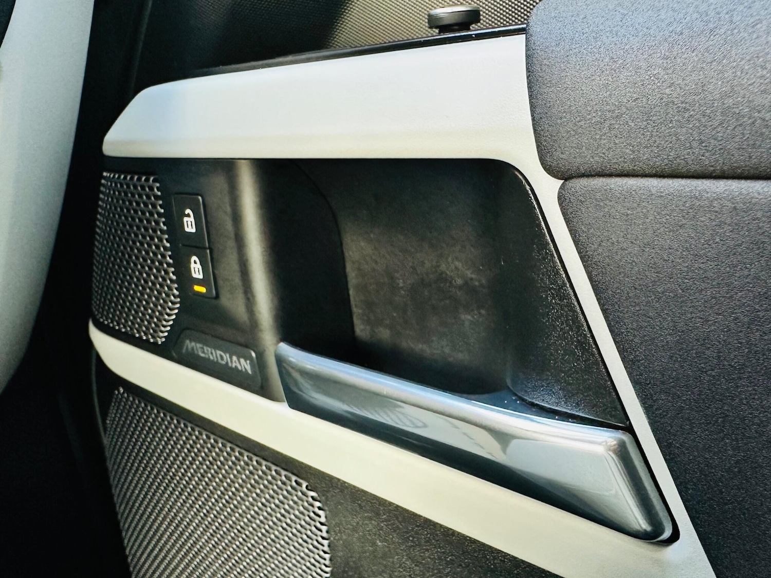 Used Land Rover Defender 110 for sale - 75838148: Photo 52