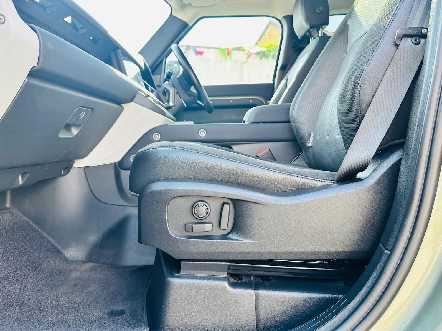 Used Land Rover Defender 110 for sale - 75838148: Photo 57