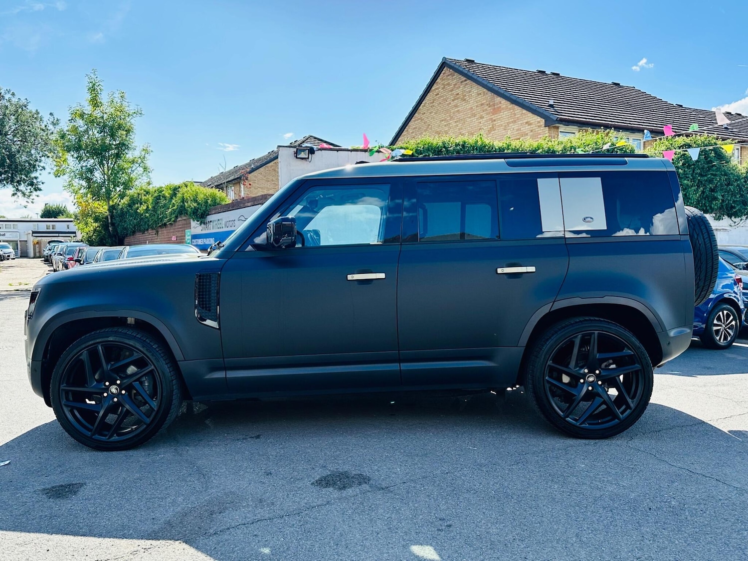 Used Land Rover Defender 110 for sale - 75838148: Photo 9