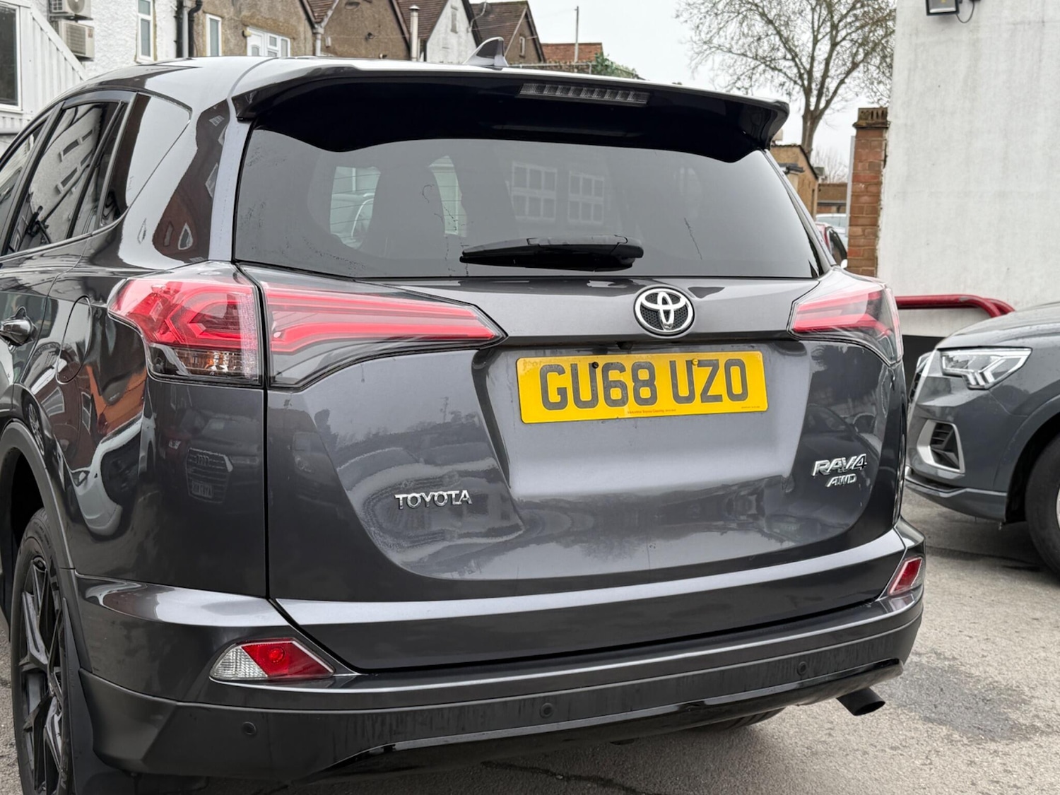 Used Toyota RAV4 2018 for sale - 77794437: Photo 10