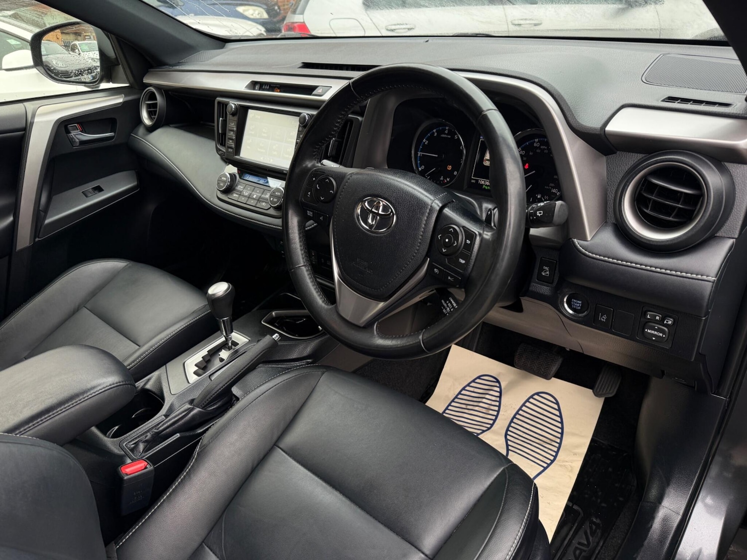 Used Toyota RAV4 2018 for sale - 77794437: Photo 17