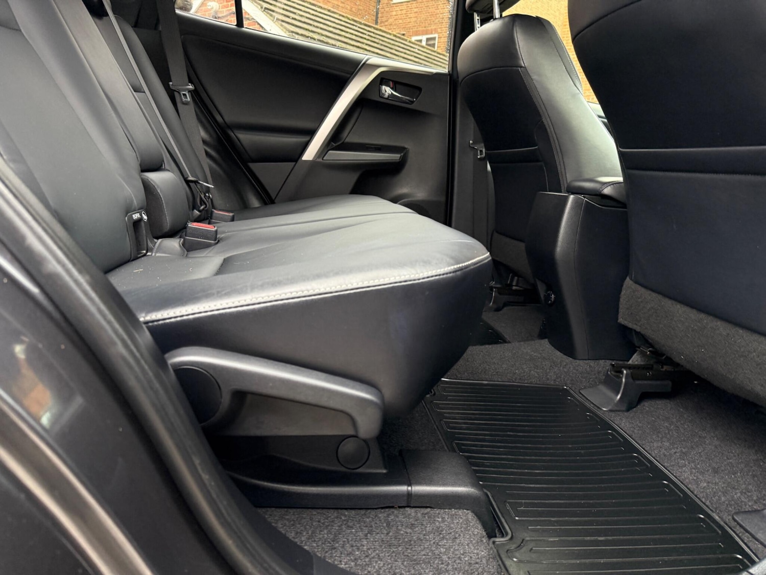 Used Toyota RAV4 2018 for sale - 77794437: Photo 25