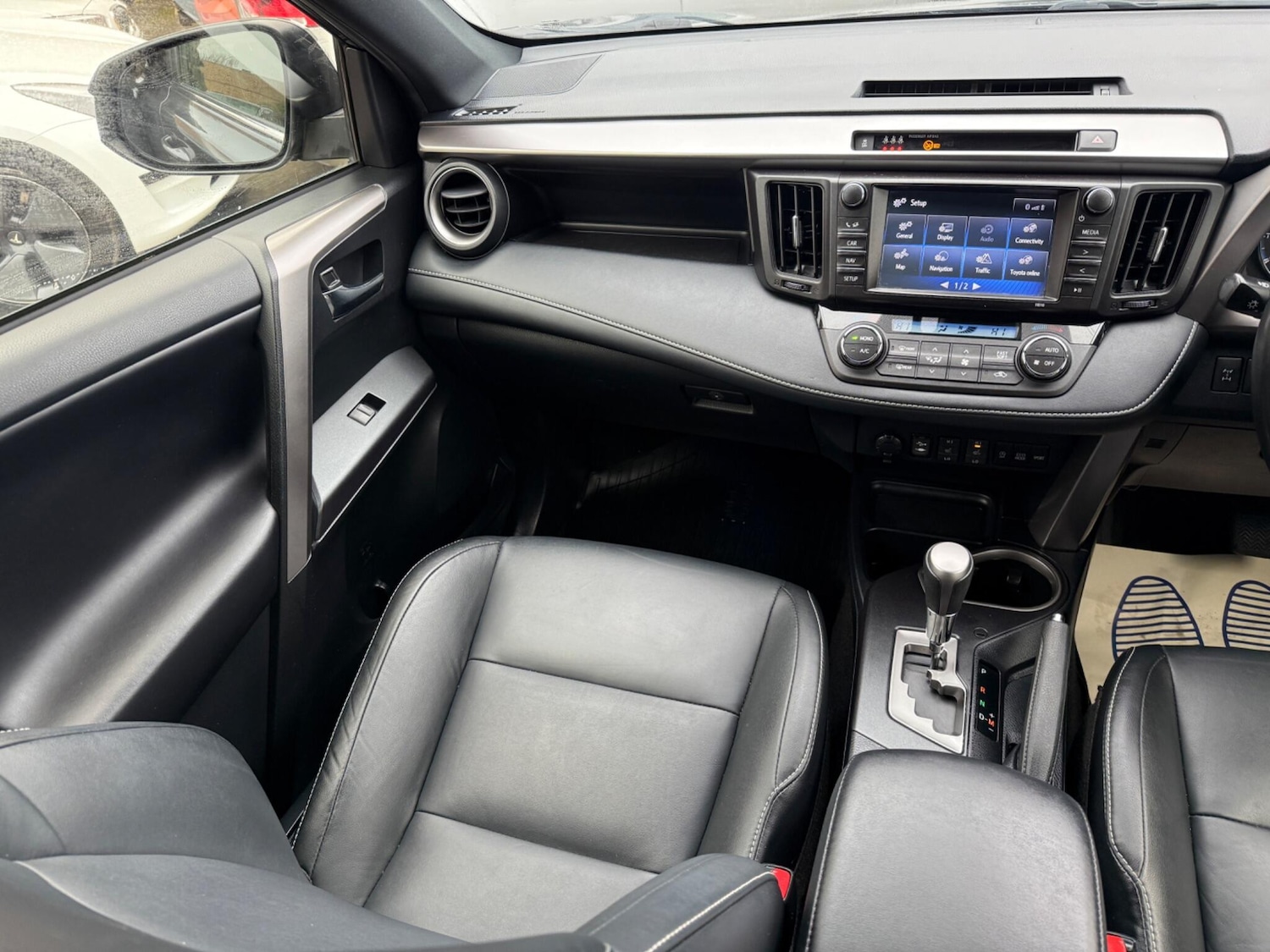 Used Toyota RAV4 2018 for sale - 77794437: Photo 45