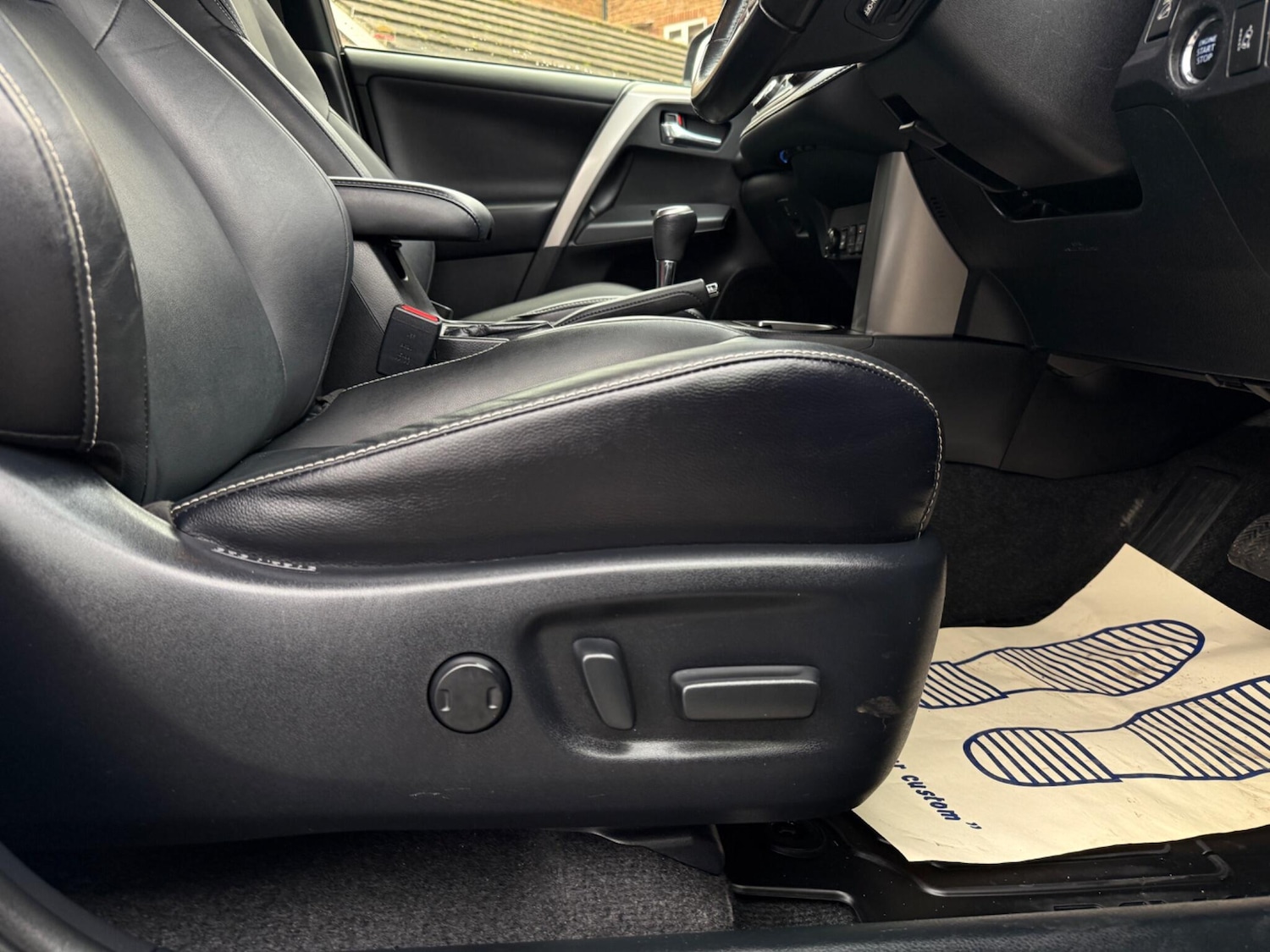 Used Toyota RAV4 2018 for sale - 77794437: Photo 49