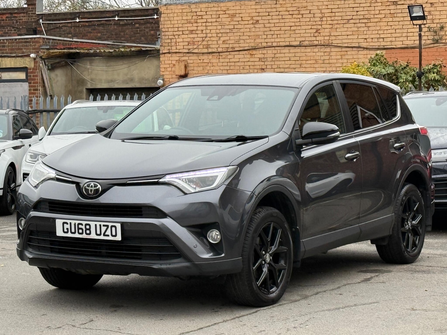 Used Toyota RAV4 2018 for sale - 77794437: Photo 7