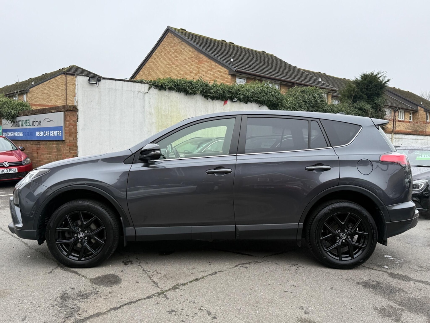 Used Toyota RAV4 2018 for sale - 77794437: Photo 9
