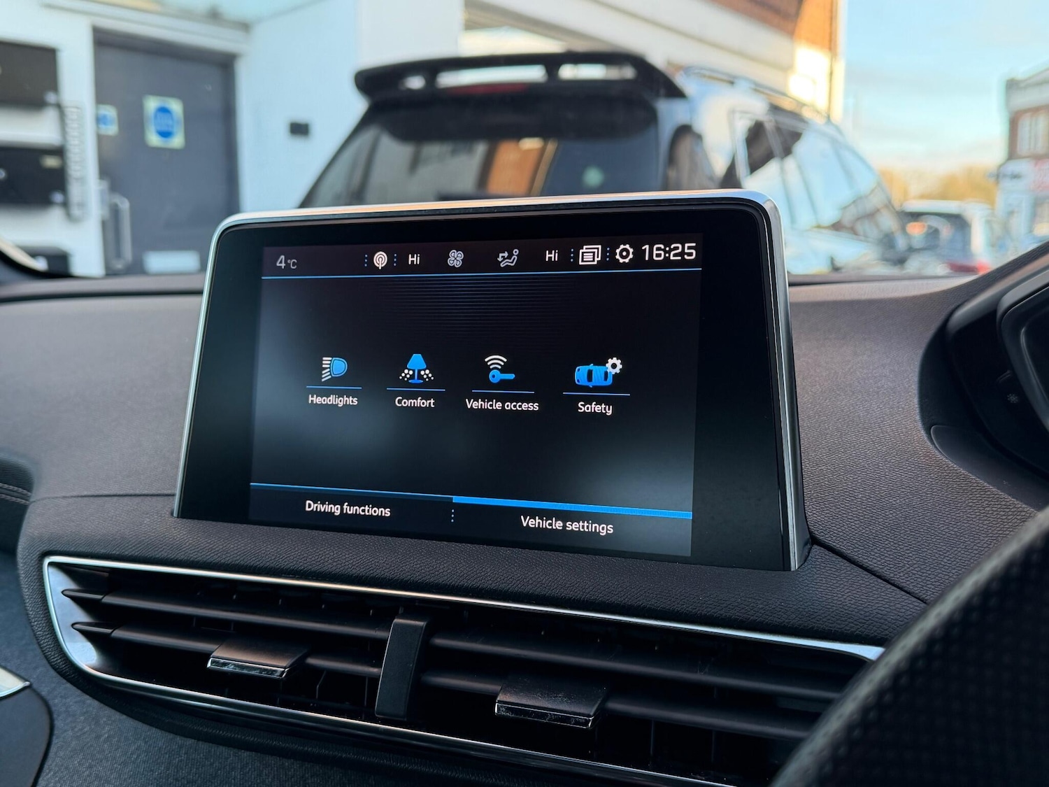 Used Peugeot 3008 2020 for sale - 76997119: Photo 38