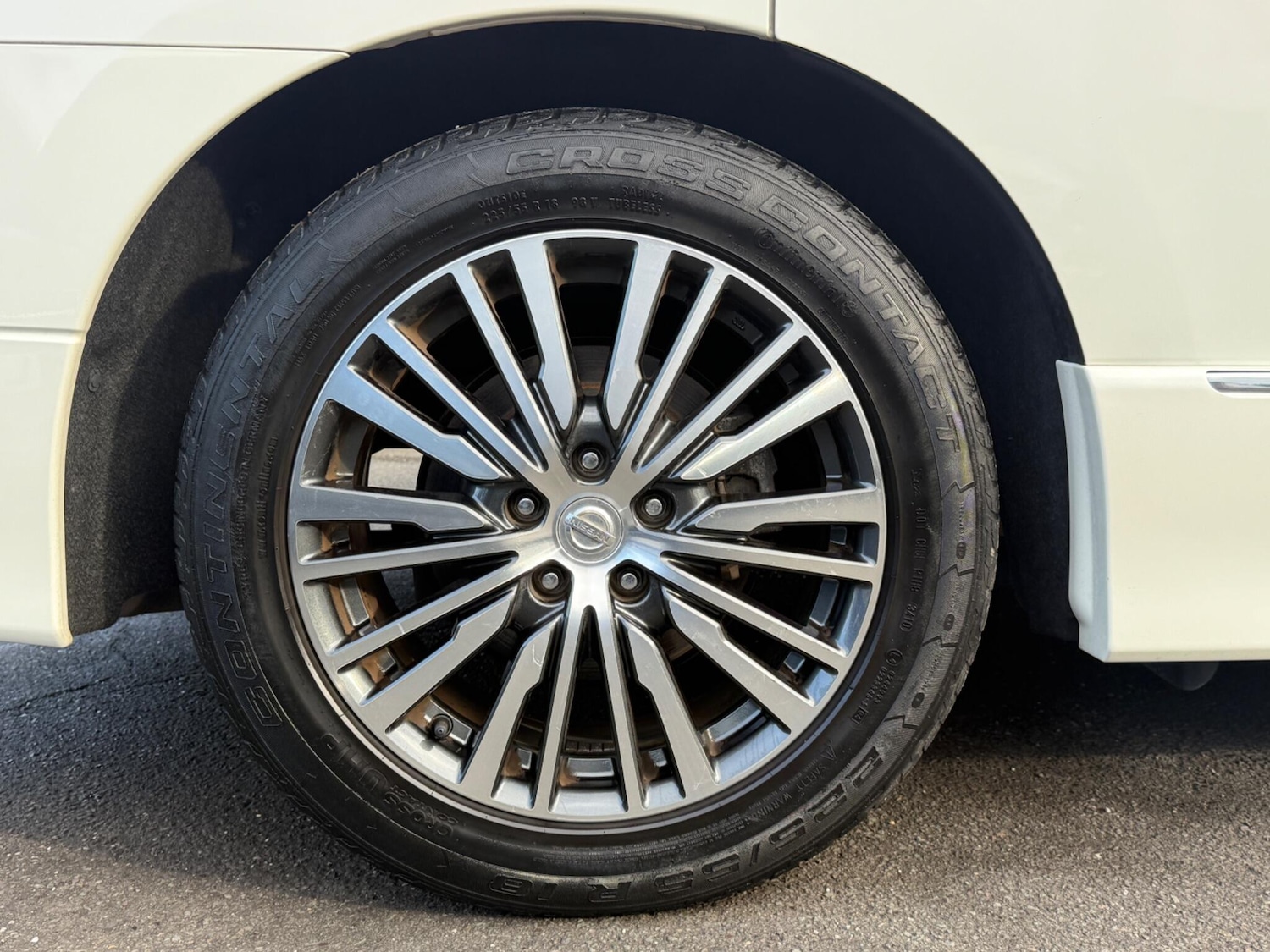 Used Nissan Elgrand for sale - 76527996: Photo 30