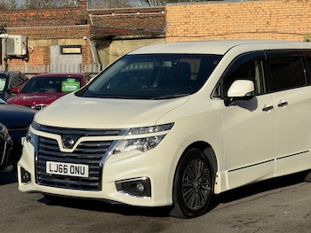 Used Nissan Elgrand 2016 for sale - 76527996: Photo