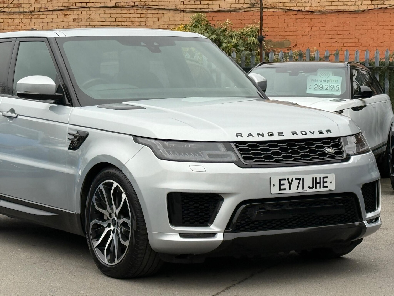Used Land Rover Range Rover Sport 2021 for sale - 77376633: Photo 2