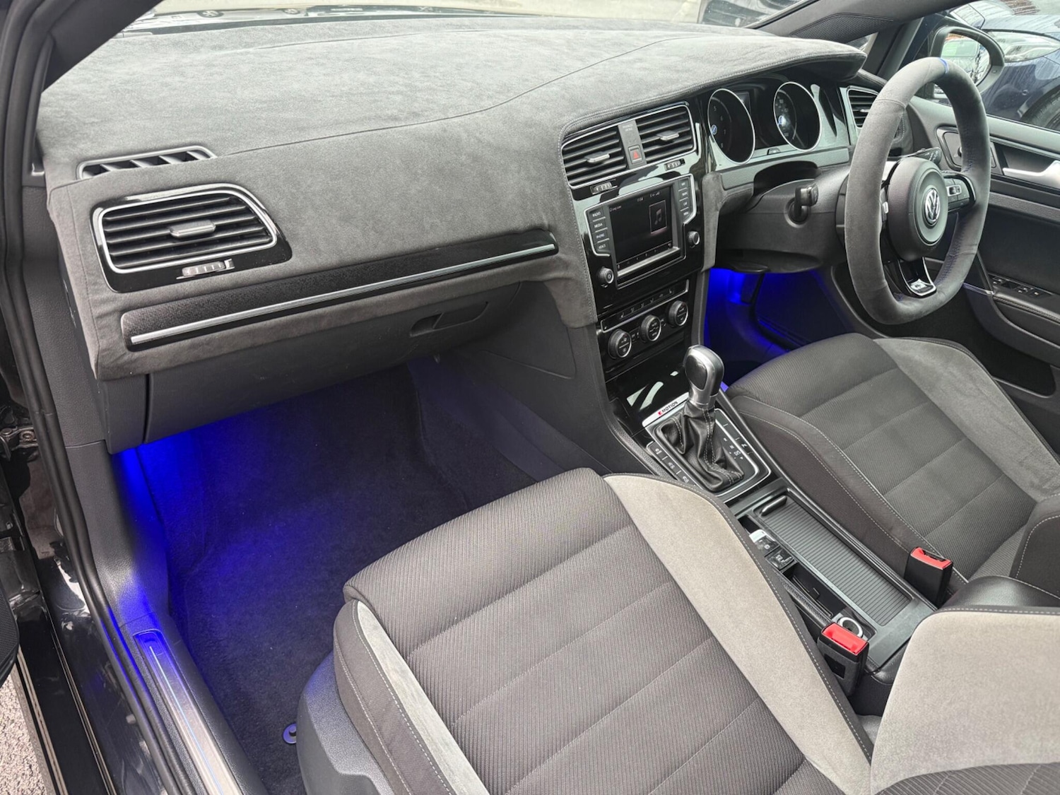 Used Volkswagen Golf 2017 for sale - 77142919: Photo 22